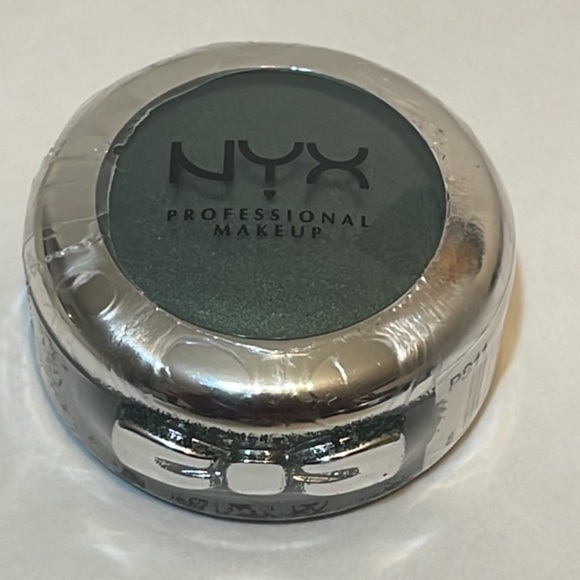 NYX shadow makeup PS11 Jaded De Jade prismatic eyeshadow Sz. 043oz. - Picture 5 of 5